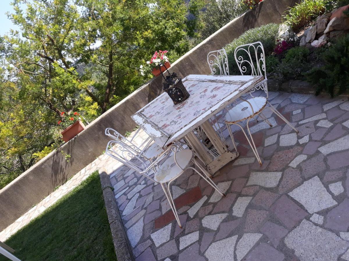 B&B Peverello Castelnuovo Magra Exterior foto